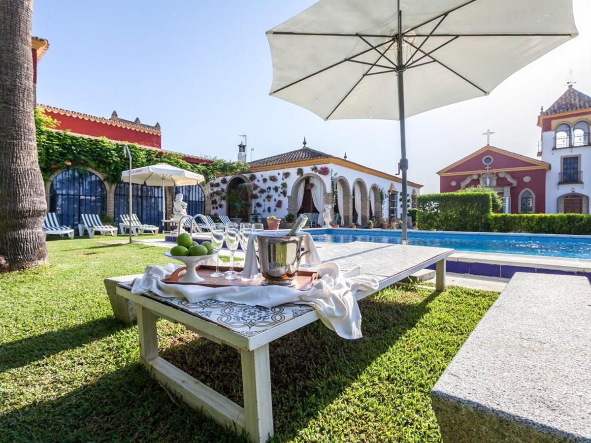 Sunny Villa Near Los Palacios Y Villafranca With Private Pool Zewnętrze zdjęcie